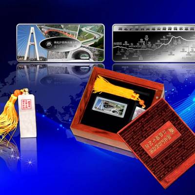 金屬徽章與紀(jì)念章定制 融合藝術(shù)與實用性的禮品創(chuàng)作